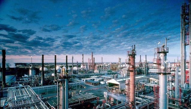 有些人認(rèn)為大連市一半的GDP靠大連石化在撐著?對(duì)此你怎么看?